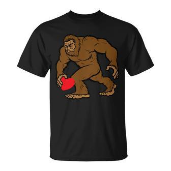 Valentines Day Bigfoot Heart Sasquatch Unisex T-Shirt - Monsterry DE