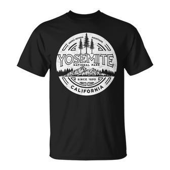 Yosemite National Park Distressed Minimalist Unisex T-Shirt - Seseable