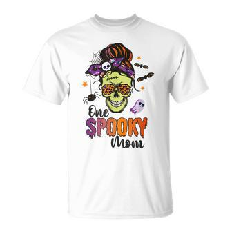 One Spooky Mama Mom Halloween Skull Messy Hair Bun Mother Unisex T-Shirt - Seseable