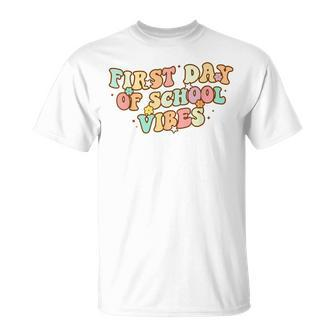 Back To School Vibes Happy First Day Of School For Teachers T-shirt - Thegiftio UK