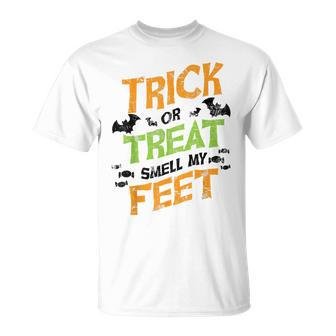 Trick Or Treat Smell My Feet Funny Kids Halloween Gift Unisex T-Shirt - Seseable