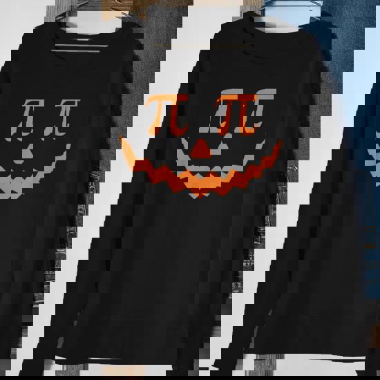 Funny Pumpkin Pi Halloween Costume Math Teacher Gift T-Shirt