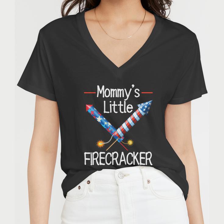 Kids Mommys Little Firecracker Cute 4Th Of July Toddlers Kids Women V-Neck T-Shirt