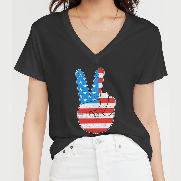 Peace Hand Sign For 4Th Of July American Flag Women V-Neck T-Shirt