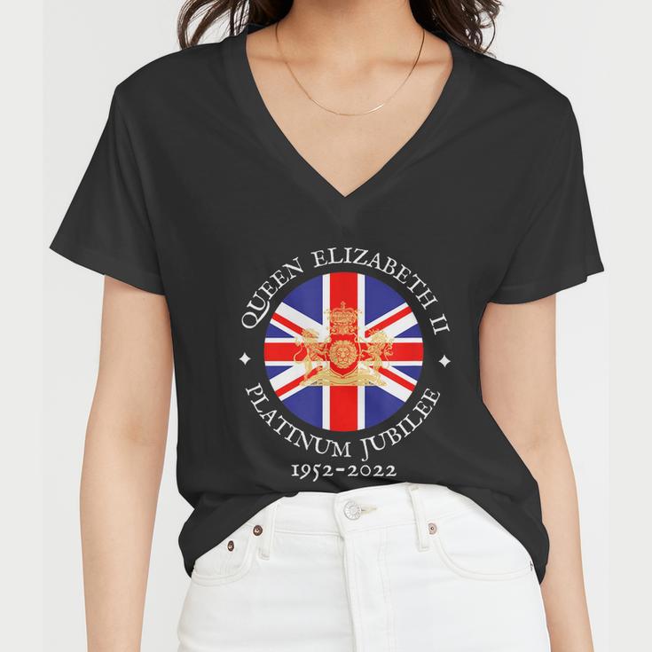 Queens Platinum Jubilee Royal Crest Uk Gb Union Jack Flag Women V-Neck T-Shirt