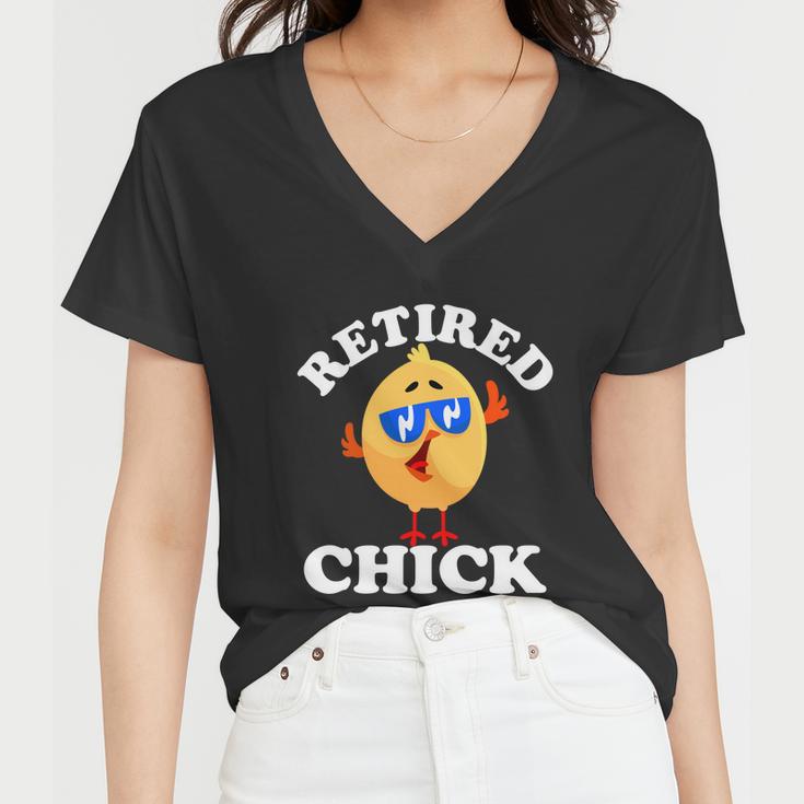 Retired Chick Nurse Chicken Retirement 2021 Colleague Funny Gift Women V-Neck T-Shirt