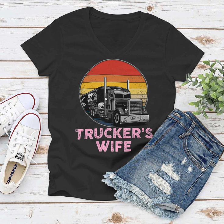 Trucker Truckers Wife Retro Truck Driver Women V-Neck T-Shirt
