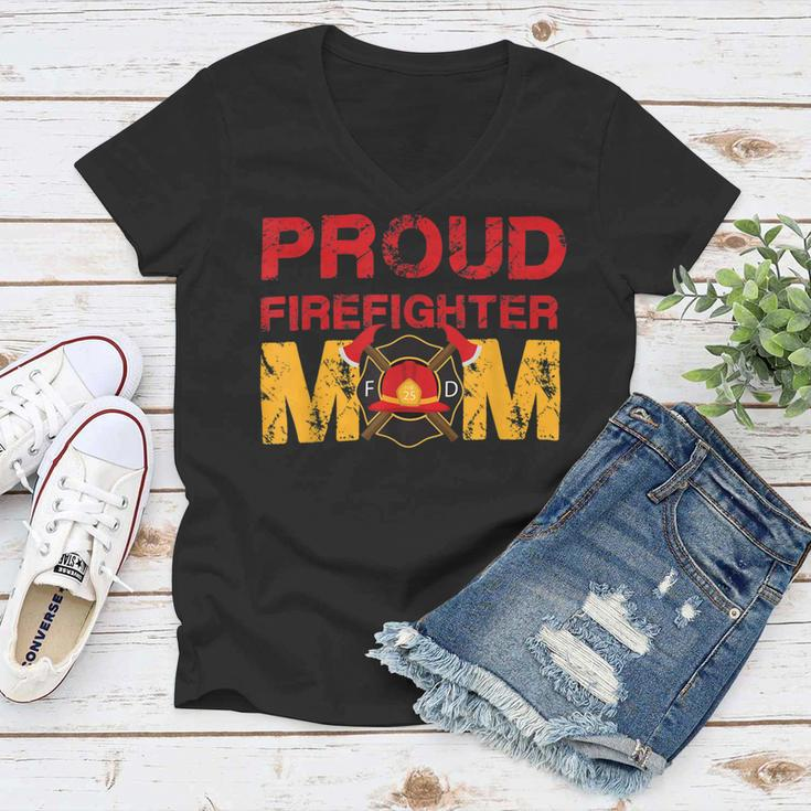 Firefighter Proud Firefighter Mom Fireman Hero V2 Women V-Neck T-Shirt
