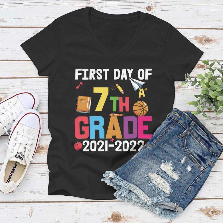 First Day Of 7Th Grade 2021_2022 Back To School Women V-Neck T-Shirt