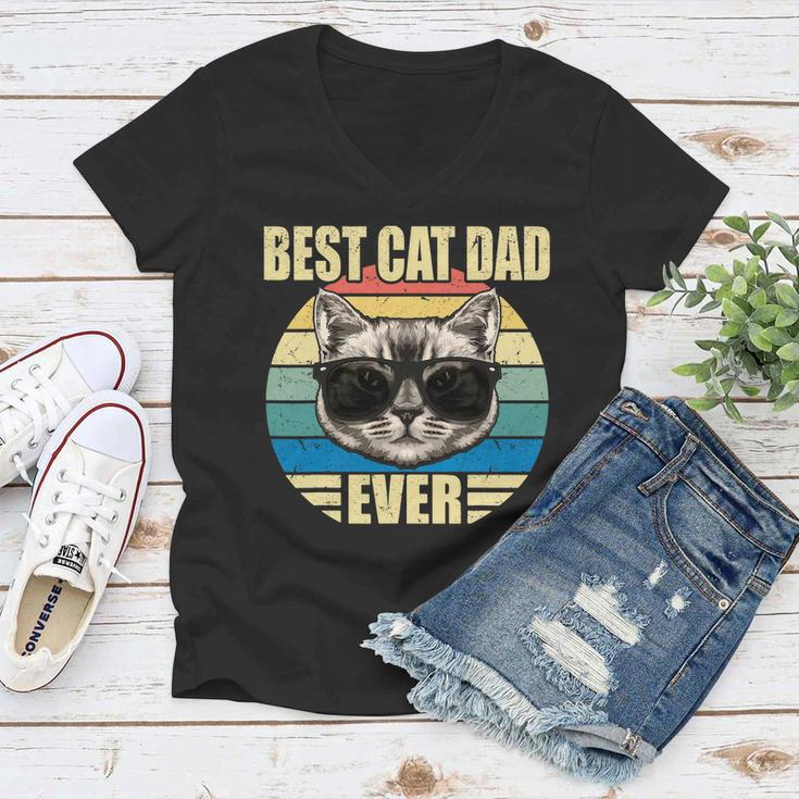 Funny Vintage Cat Daddy Tee Fathers Day Best Cat Dad Ever Women V-Neck T-Shirt