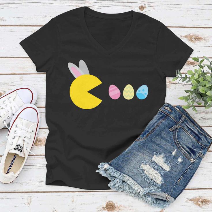 Retro Easter Egg Hunt Game Tshirt Women V-Neck T-Shirt