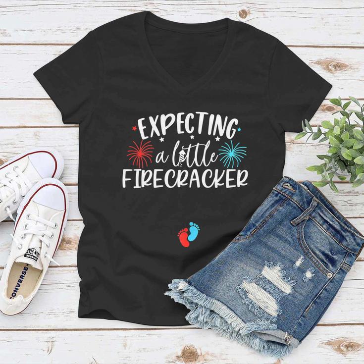 Womens Expecting A Little Firecracker Funny 4Th Of July Pregnant Women V-Neck T-Shirt