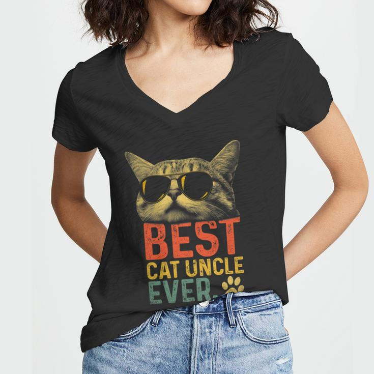 Best Cat Uncle Ever Vintage Cat Lover Cool Sunglasses Funny Women V-Neck T-Shirt