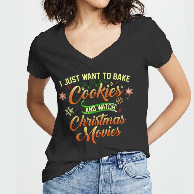 I Just Want To Bake Cookies And Watch Christmas Movies Tshirt Women V-Neck T-Shirt