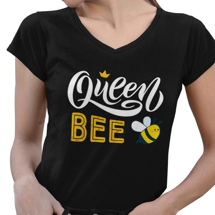 Beekeeper Queen Bee Cute Bees Honey Lover Queen Bee Gift Women V-Neck T-Shirt