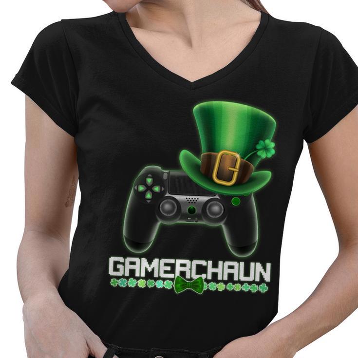 Cool St Patricks Day Gamerchaun Game Controller Leprechaun Women V-Neck T-Shirt