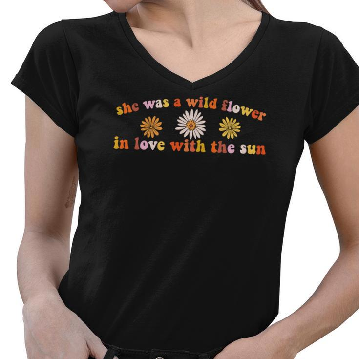 Hippie She Was A Wild Flower In Love With The Sun Women V-Neck T-Shirt