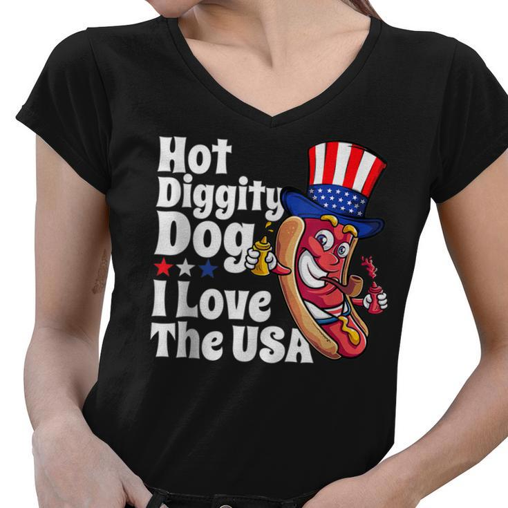 Hot Diggity Dog I Love The Usa Funny 4Th Of July Party  Women V-Neck T-Shirt