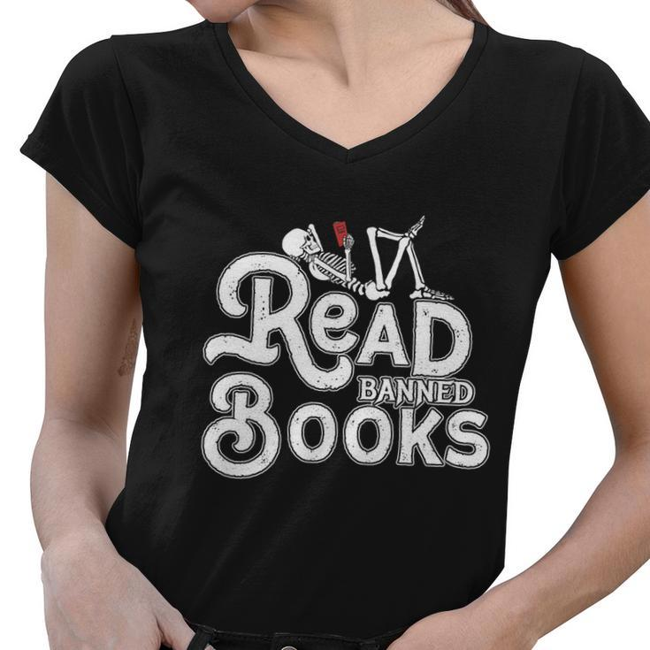 I Read Banned Books Shirt Reading Bookworm Women V-Neck T-Shirt