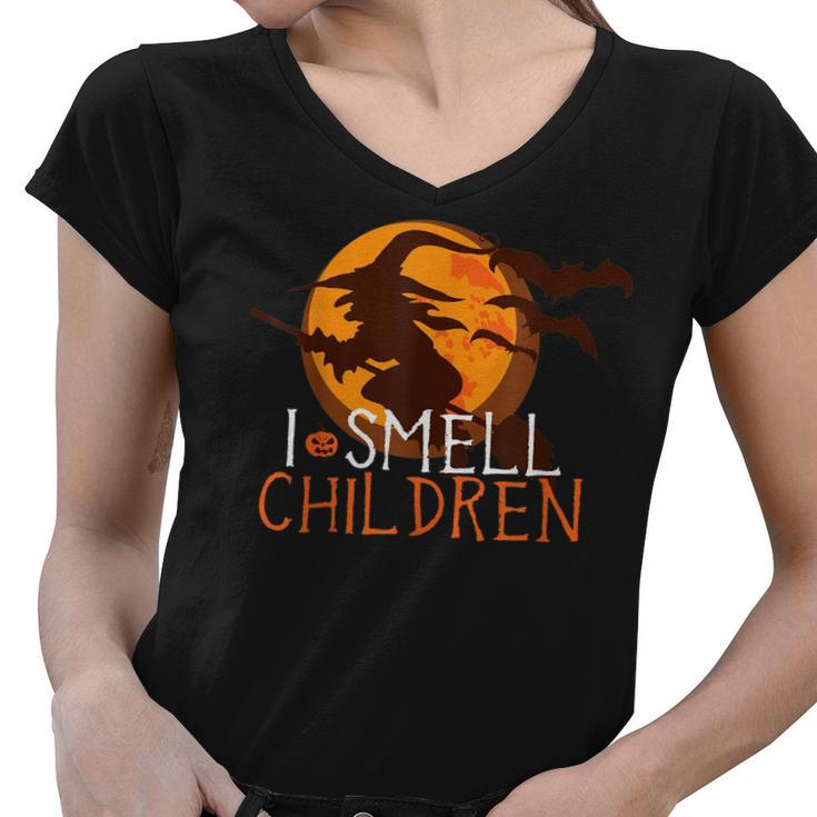 I Smell Children Funny Halloween Witches Costume  Women V-Neck T-Shirt