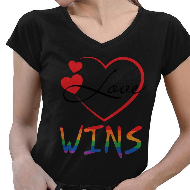 Love Wins Lgbtq Pride Garphic Pride Month Lgbt Women V-Neck T-Shirt