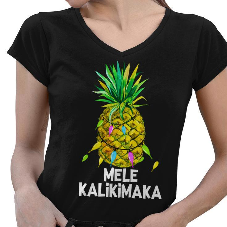 Mele Kalikimaka Pineapple Christmas Lights Women V-Neck T-Shirt