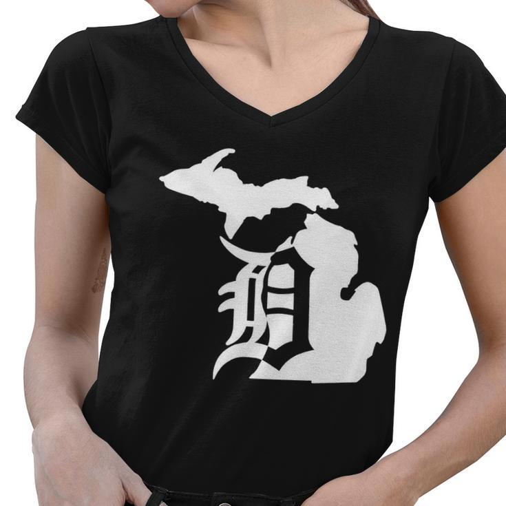 Michigan Mitten Old English D Detroit Tshirt Women V-Neck T-Shirt