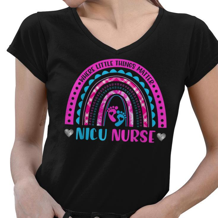 Nicu Nurse Neonatal Nurse Labor And Delivery Leopard Rainbow  V3 Women V-Neck T-Shirt