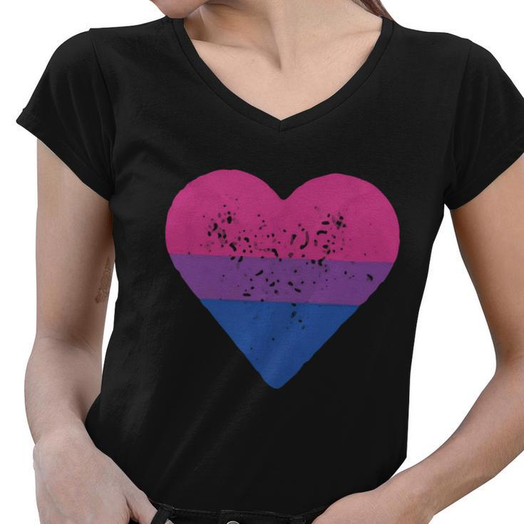 Pocket Lgbt Flag Gay Pride Rainbow Heart Lgbt Women V-Neck T-Shirt