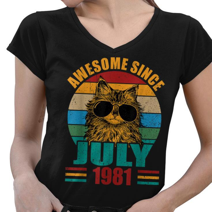 Retro Awesome Since July 1981 41St Birthday 41 Years Old  Women V-Neck T-Shirt