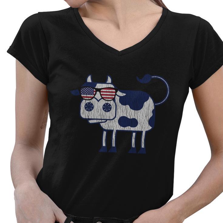 Retro Cow Merica Patriotic Us Flag 4Th Of July Farm Rancher Gift Women V-Neck T-Shirt