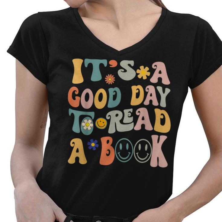Retro Groovy National Read A Book Day Funny Book Lover  Women V-Neck T-Shirt