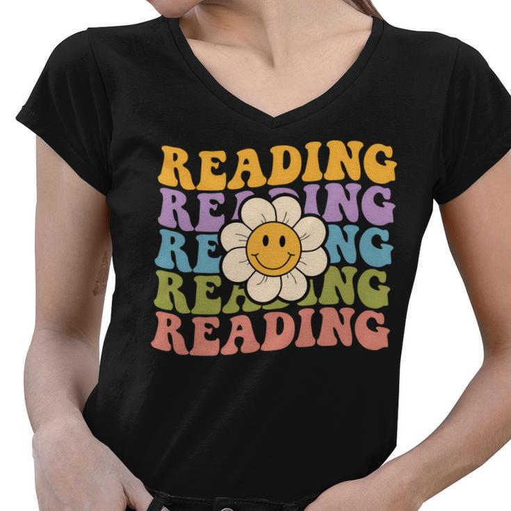 Retro Groovy Reading Teacher Back To School Women V-Neck T-Shirt
