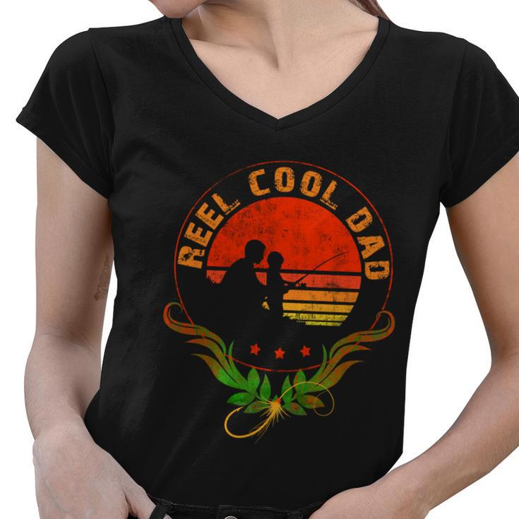 Retro Reel Cool Dad Fishing Daddy Vintage Fishing Dad Funny Gift Cute Gift Women V-Neck T-Shirt