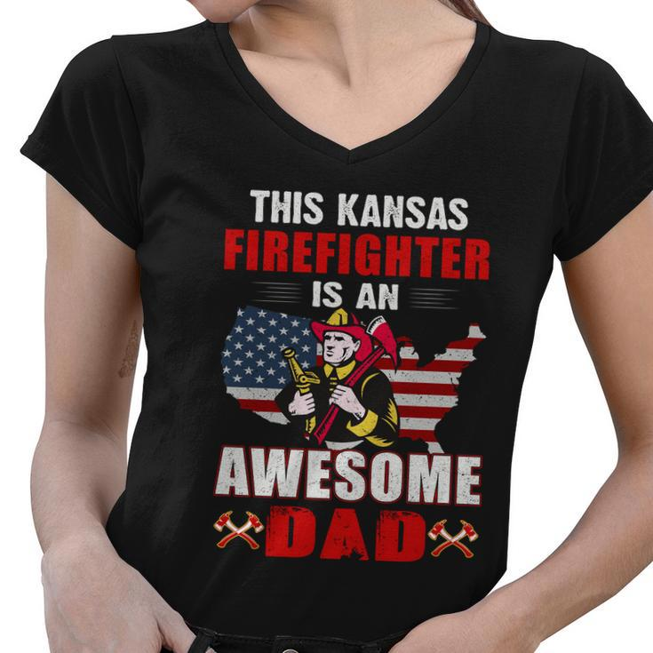 This Kansas Firefighter Is An Awesome Dad Women V-Neck T-Shirt
