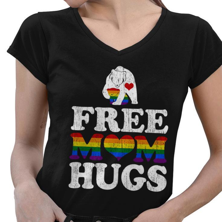 Vintage Free Mom Hugs Mama Bear Heart Pride Month Lgbt 2022 Gift Women V-Neck T-Shirt
