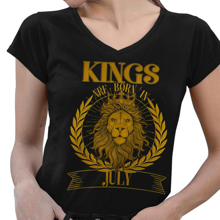 Vintage Lion Kings Are Born In July Graphic Design Printed Casual Daily Basic Women V-Neck T-Shirt
