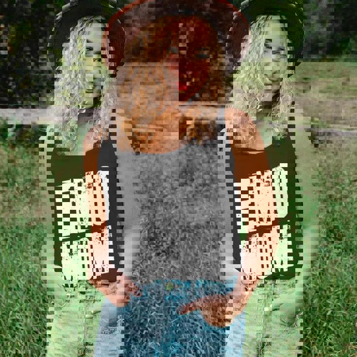 Emo Punk - Funny 2000S Emo Mom Men Women Tank Top Graphic Print Unisex