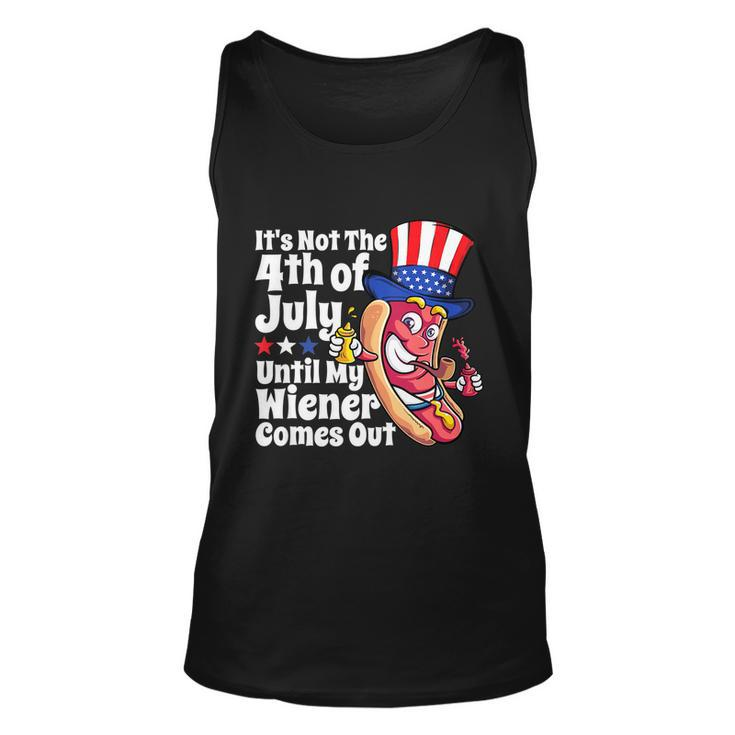 Mens Funny 4Th Of July Hot Dog Wiener Comes Out Adult Humor Gift Unisex Tank Top