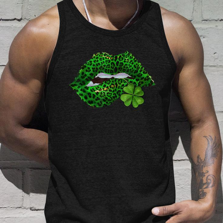 Green Lips Sexy Irish Leopard Shamrock St Patricks Day Graphic Design Printed Casual Daily Basic Unisex Tank Top Gifts for Him
