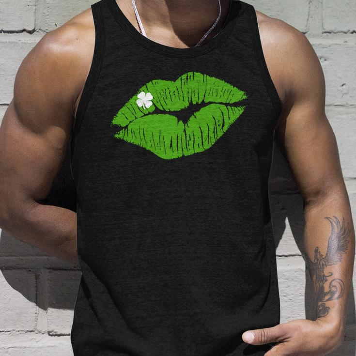 Irish Lips Kiss Clover St Pattys Day Graphic Design Printed Casual Daily Basic Unisex Tank Top Gifts for Him
