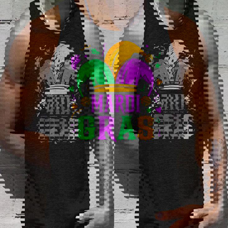Mardi GrasMardi Gras 2022 Beads Mask Feathers V2 Men Women Tank Top Graphic Print Unisex Gifts for Him