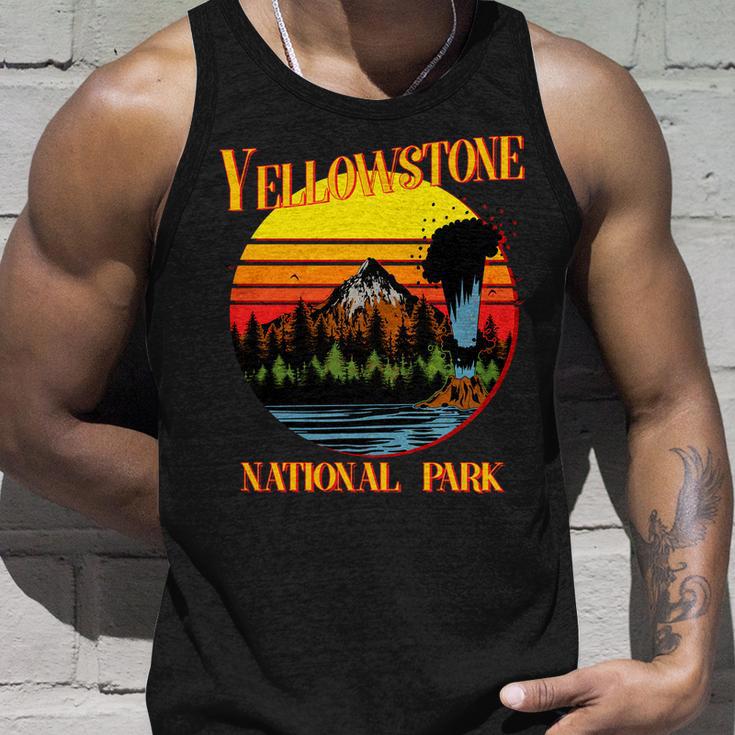 Retro Yellowstone National Park Tshirt Unisex Tank Top Gifts for Him