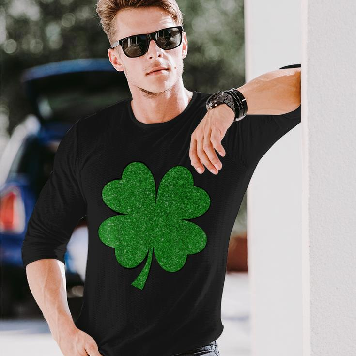 Happy Clover St Patricks Day Irish Shamrock St Pattys Day Men Women Long Sleeve T-Shirt T-shirt Graphic Print Gifts for Him