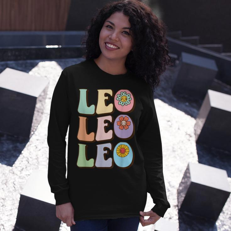 Retro Leo Zodiac Sign Astrology July August Birthday Leo V2 Long Sleeve T-Shirt Gifts for Her