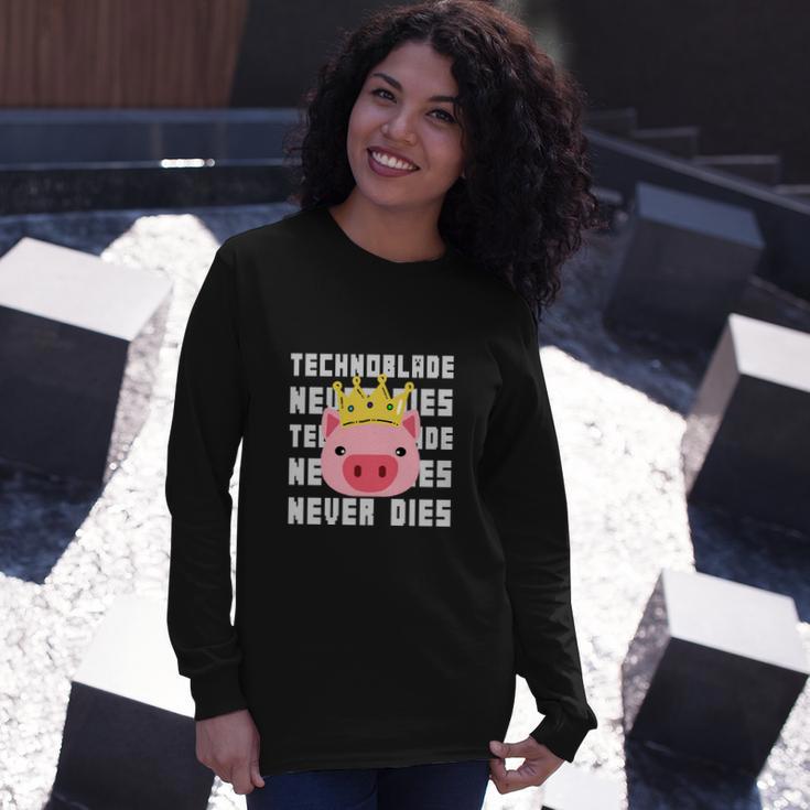 Technoblade Never Dies V5 Long Sleeve T-Shirt Gifts for Her