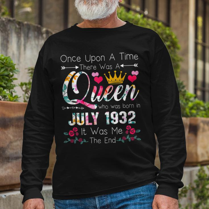 90 Years Birthday Girls 90Th Birthday Queen July 1932 Long Sleeve T-Shirt Gifts for Old Men