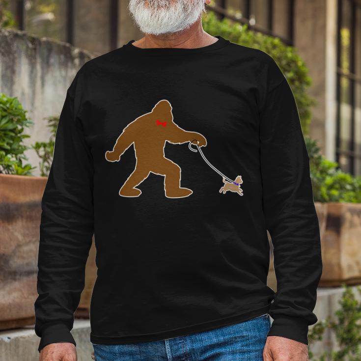 Bigfoot Walking Chihuahua Dog Long Sleeve T-Shirt Gifts for Old Men