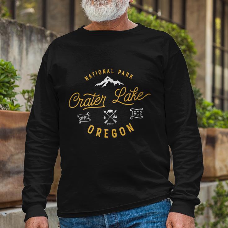 Crater Lake Oregon National Park Vintage Retro Outdoor Novelty Long Sleeve T-Shirt Gifts for Old Men