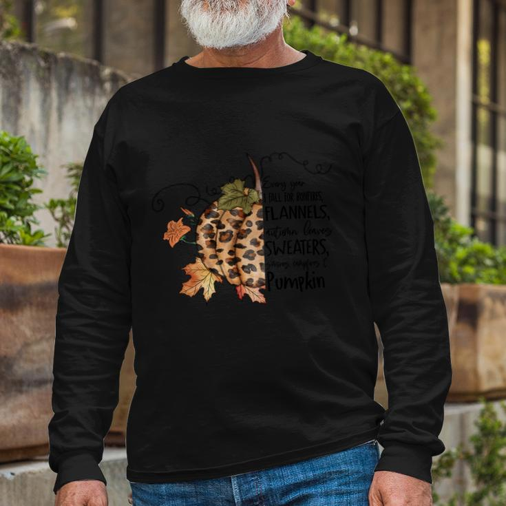 Every Year I Fall For Bonfires Flannels Thanksgiving Quote Long Sleeve T-Shirt Gifts for Old Men